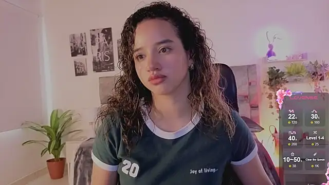Snapshot of emilyrouxe chatting on 07/18/26, 04:11 emilyrouxe online show from 07/18/26, 04:11