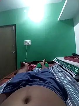 Snapshot of sudhastriper chatting on 10/16/25, 06:31 sudhastriper online show from 10/16/25, 06:31