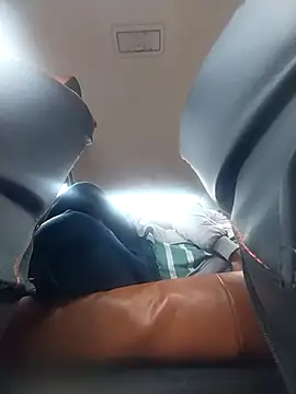 Snapshot of sudhastriper chatting on 12/01/25, 04:50 sudhastriper online show from 12/01/25, 04:50