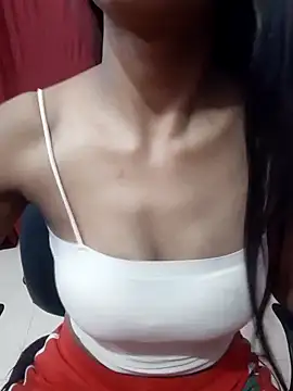 Snapshot of gulabo-Queen chatting on 12/13/25, 07:53 gulabo-Queen online show from 12/13/25, 07:53