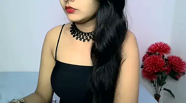 SUZY FROMUS online show from 01/05/25, 05:41