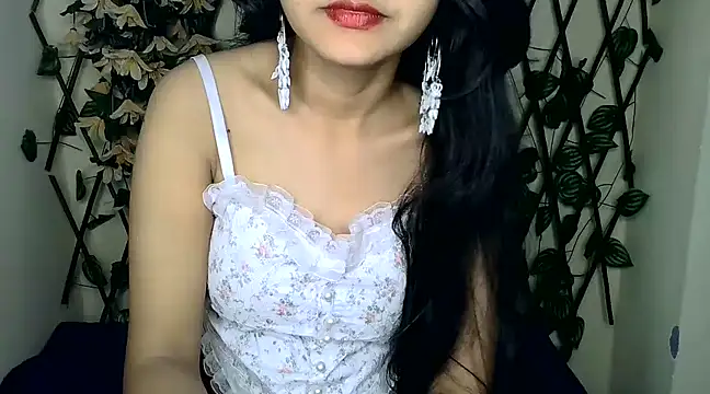 SUZY FROMUS online show from 02/18/25, 08:36