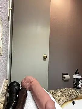 Snapshot of Backshort11 chatting on 03/02/25, 10:03 Backshort11 online show from 03/02/25, 10:03