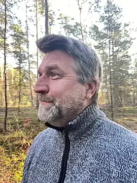 Snapshot of Haariglang chatting on 12/31/24, 11:42 Haariglang online show from 12/31/24, 11:42