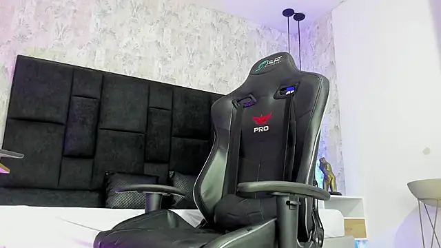 GabrielaBlake  online show from 03/17/25, 10:06