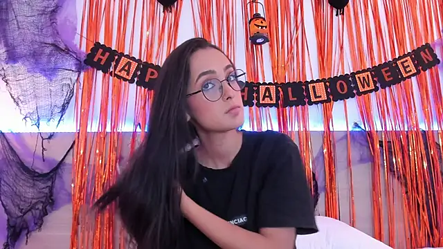 nataliiiiia online show from 10/22/25, 11:43