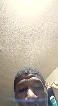 Snapshot of willywonka7793 chatting on 03/06/25, 01:57 willywonka7793 online show from 03/06/25, 01:57