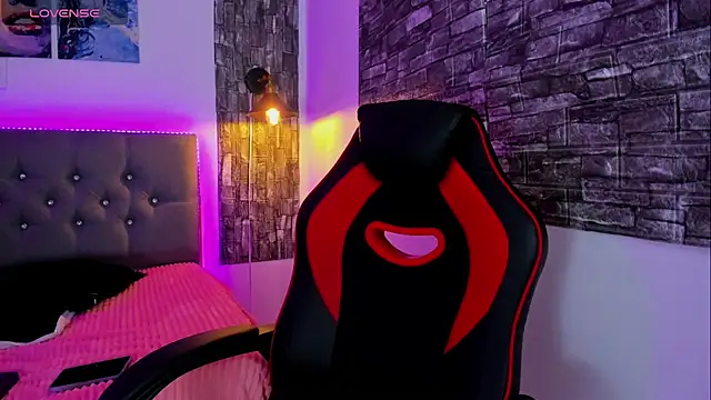 Snapshot of tatiana_sc chatting on 02/01/25, 04:00 tatiana sc online show from 02/01/25, 04:00