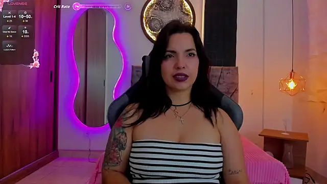 Snapshot of tatiana_sc chatting on 02/19/26, 01:29 tatiana sc online show from 02/19/26, 01:29