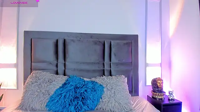 EmmaBecket2 online show from 02/11/25, 03:40