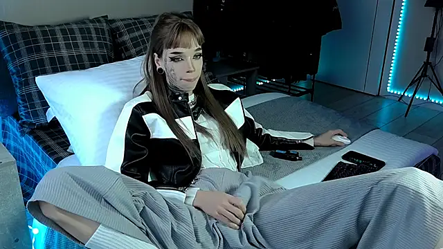 Tanya M online show from 12/29/24, 12:12