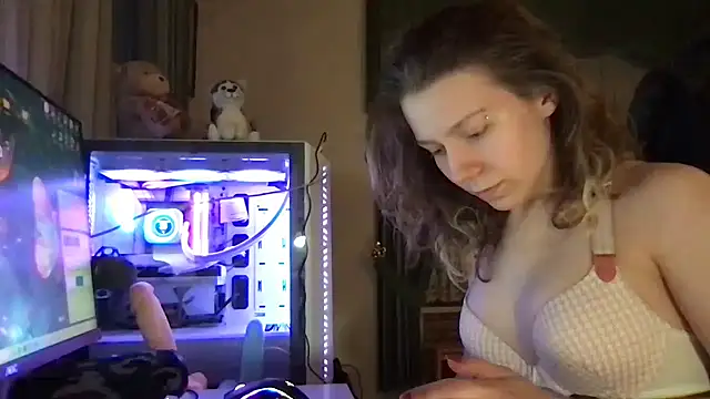 Femme Fantasies online show from 12/10/24, 10:58