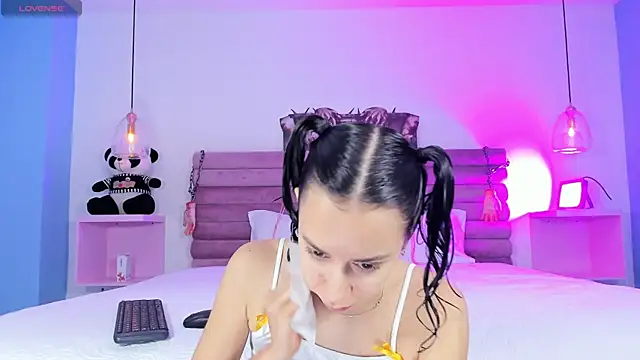 AbyCooper online show from 10/06/25, 01:19