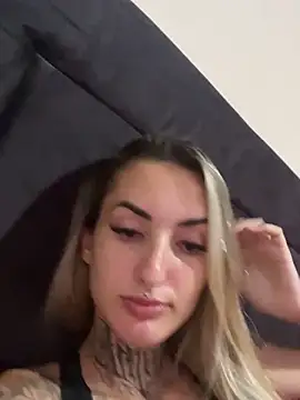 hotskinny1 online show from 03/05/25, 04:57