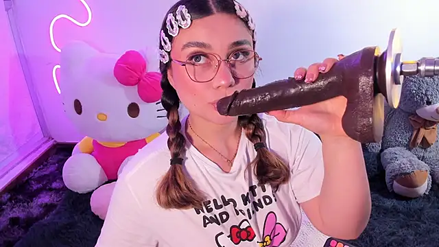 Isa belaa online show from 04/15/26, 07:21