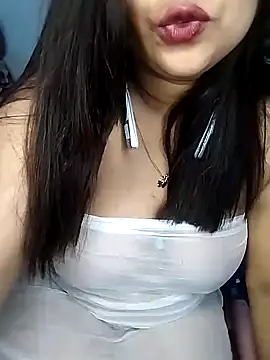 Snapshot of Hottyalia chatting on 02/07/25, 09:37 Hottyalia online show from 02/07/25, 09:37