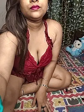 Snapshot of Hottyalia chatting on 10/05/25, 12:31 Hottyalia online show from 10/05/25, 12:31