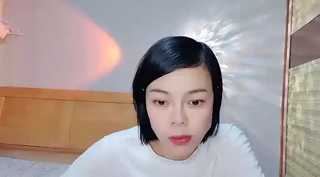 Linda-LL online show from 01/28/25, 12:22