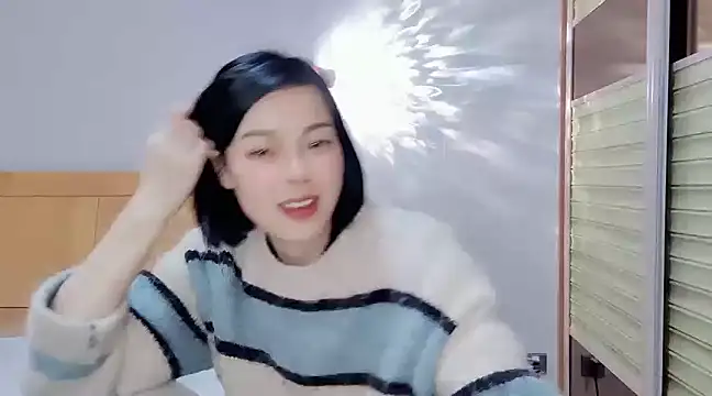 Linda-LL online show from 01/31/25, 05:40