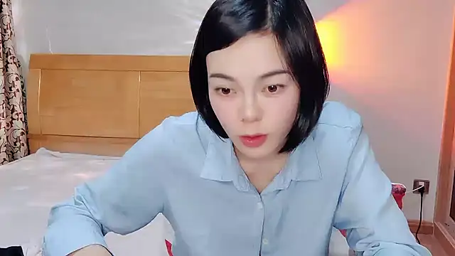 Linda-LL online show from 02/02/25, 02:45