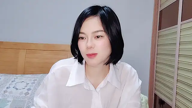 Linda-LL online show from 02/06/25, 07:24