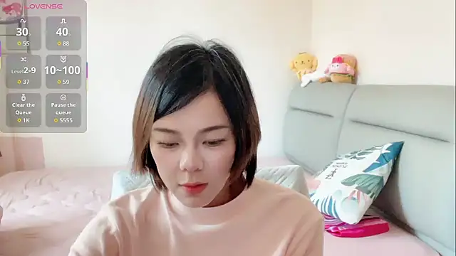 Linda-LL online show from 04/30/26, 05:03