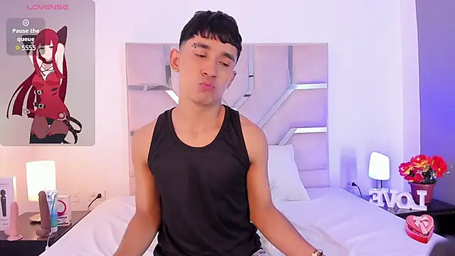 Thayler jones online show from 09/15/25, 11:21