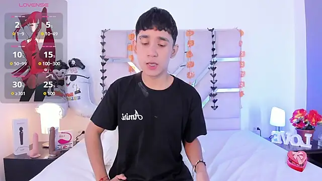 Thayler jones online show from 10/21/25, 11:22