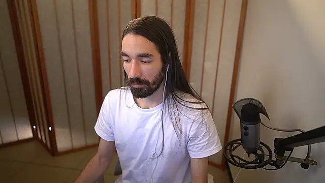 Snapshot of Your_Ice_cream chatting on 02/17/26, 07:20 Your Ice cream online show from 02/17/26, 07:20