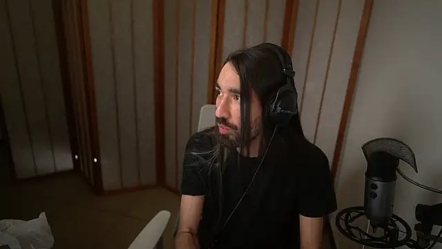 Snapshot of Your_Ice_cream chatting on 03/27/26, 04:29 Your Ice cream online show from 03/27/26, 04:29