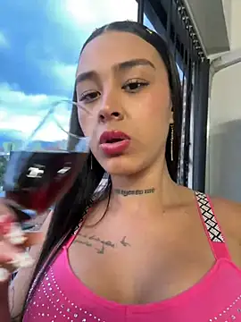 paisitahot1975 online show from 12/31/24, 10:56