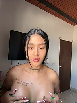 paisitahot1975 online show from 01/21/25, 04:27