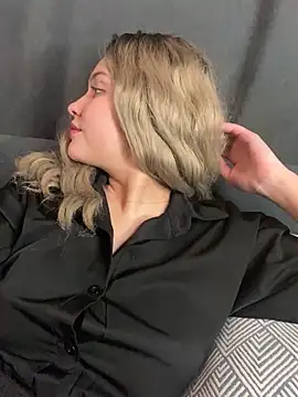 KikiWatson online show from 12/29/24, 01:28