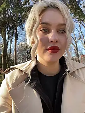 KikiWatson online show from 01/21/25, 11:13