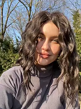 KikiWatson online show from 02/13/25, 12:00