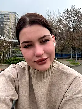 KikiWatson online show from 11/10/25, 07:07