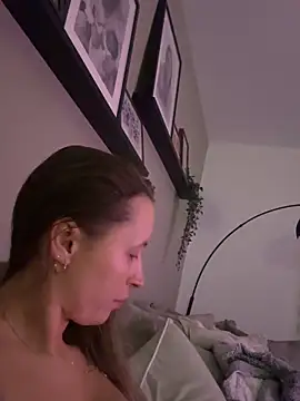 Millie-Miles online show from 03/05/25, 12:49