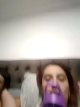 Snapshot of your_red_rose_ chatting on 01/25/25, 02:37 your red rose online show from 01/25/25, 02:37