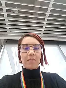 Snapshot of your_red_rose_ chatting on 01/28/25, 01:16 your red rose online show from 01/28/25, 01:16