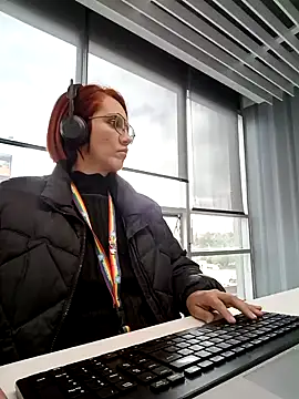 Snapshot of your_red_rose_ chatting on 01/30/25, 02:58 your red rose online show from 01/30/25, 02:58