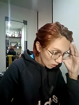 Snapshot of your_red_rose_ chatting on 02/28/25, 09:23 your red rose online show from 02/28/25, 09:23