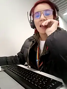 Snapshot of your_red_rose_ chatting on 03/06/25, 01:14 your red rose online show from 03/06/25, 01:14