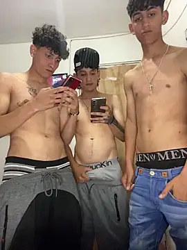 LatinBoysxxx online show from 01/23/25, 12:25