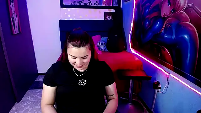 Snapshot of Nika_1_ chatting on 12/16/24, 10:56 Nika 1 online show from 12/16/24, 10:56