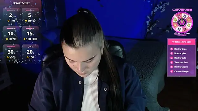 Nika 1  online show from 12/17/25, 10:16