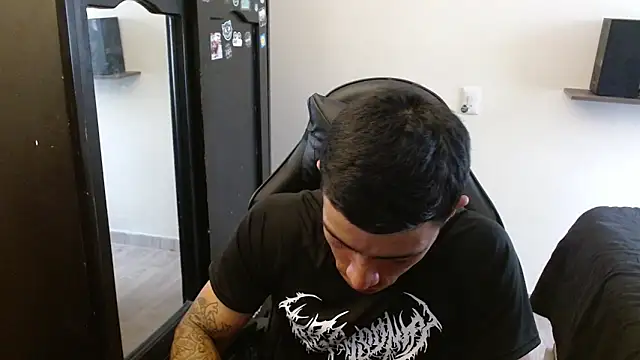 kv   xxx  online show from 03/21/26, 06:44