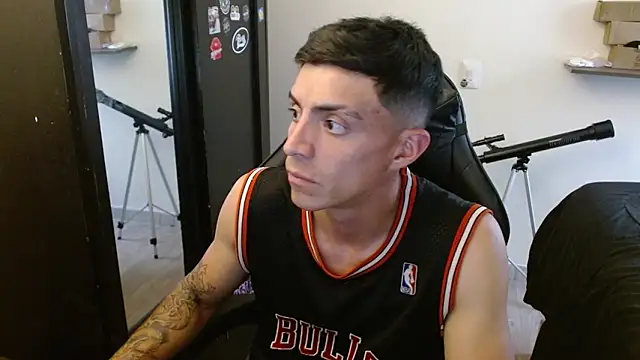 kv   xxx  online show from 04/12/26, 06:02