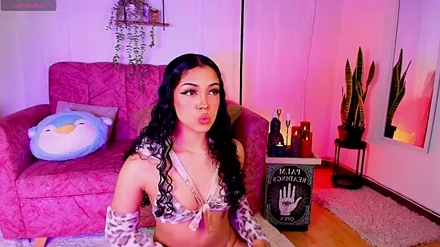 Sara Jhonson online show from 04/13/26, 10:48