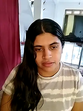 Snapshot of chanu174174 chatting on 10/23/25, 04:12 chanu174174 online show from 10/23/25, 04:12