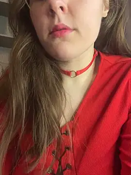 Snapshot of Topvi_ chatting on 02/17/25, 12:05 Topvi online show from 02/17/25, 12:05